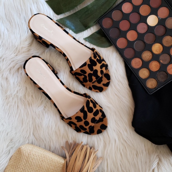 🚨LAST PAIR!!//The Dani// Leopard print Mule - Picture 3 of 6